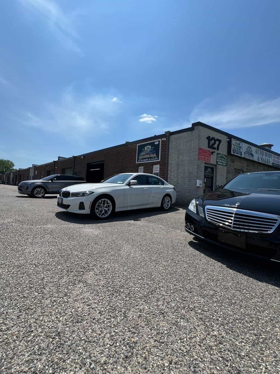 Flawless paint refinishing result — Barbosa Auto Body Deer Park NY
